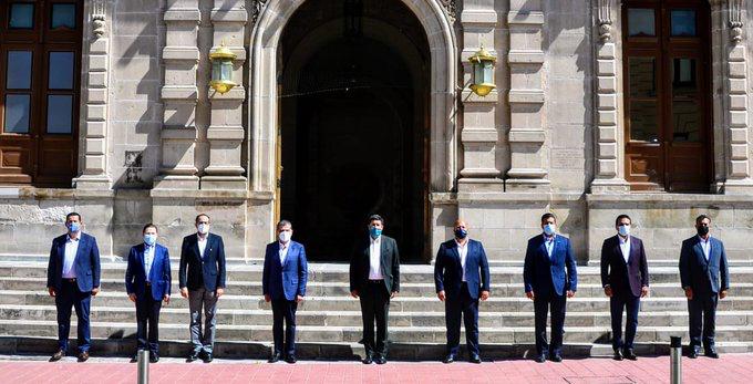 Diez gobernadores se salen de la Comisión Nacional de Gobernadores