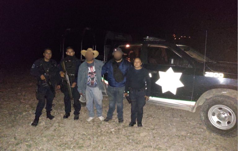 Policías de FME rescatan a excursionistas extraviados en la Sierra de San Miguelito
