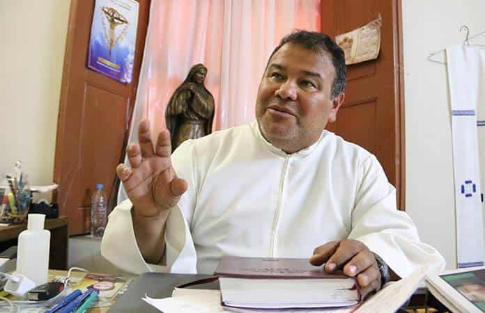“Padre Kino” felicita al Alcalde de Soledad
