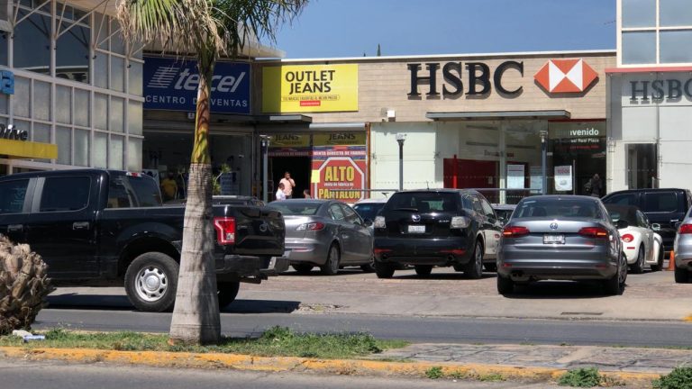 Asalto a cuentahabiente HSBC de Carranza