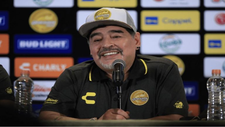 Fiscales que investigan muerte de Maradona observan “negligencia” y apuntan a sus médicos