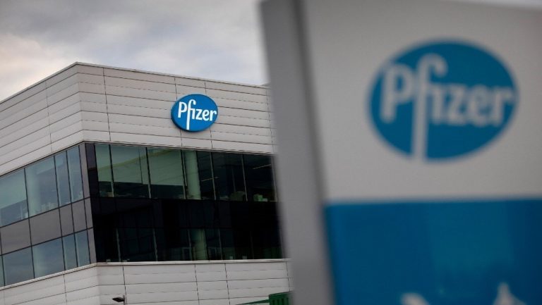 Pfizer y BionNtech solicitan autorización para distribuir su vacuna en la UE
