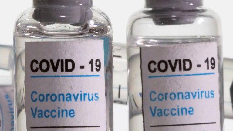 Vacuna COVID-19 de Novavax, efectiva en más de 90%, incluso contra variantes, señala estudio