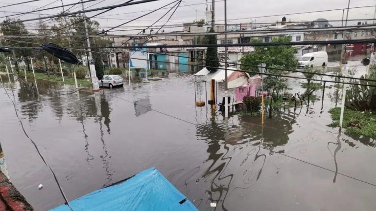 Continuarán las lluvias en Veracruz, Chiapas y Oaxaca por fenómenos ciclónicos