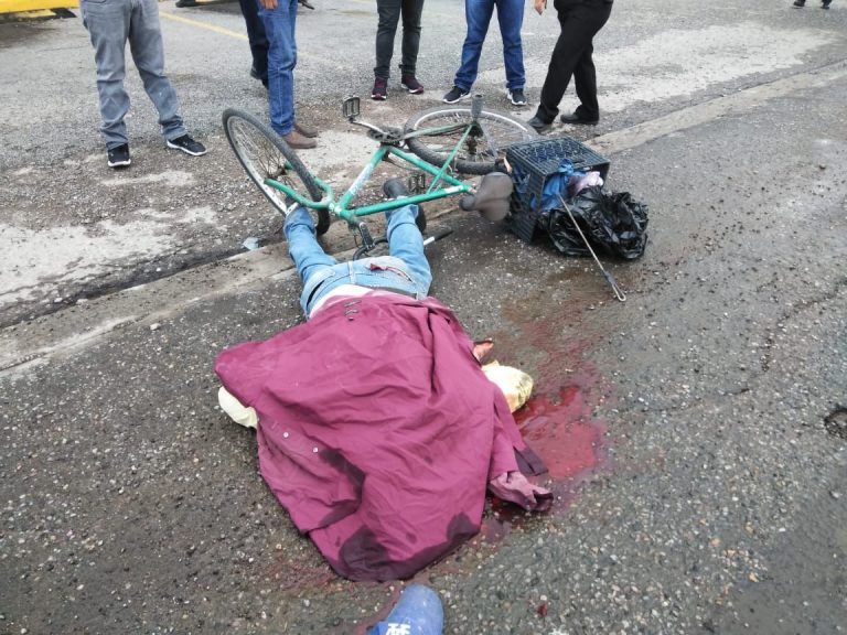 Lamentable accidente, muere ciclista esta mañana