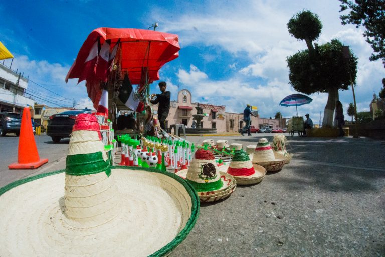 Ayuntamiento de Soledad otorga permisos para vendimia con motivo de las fiestas patrias