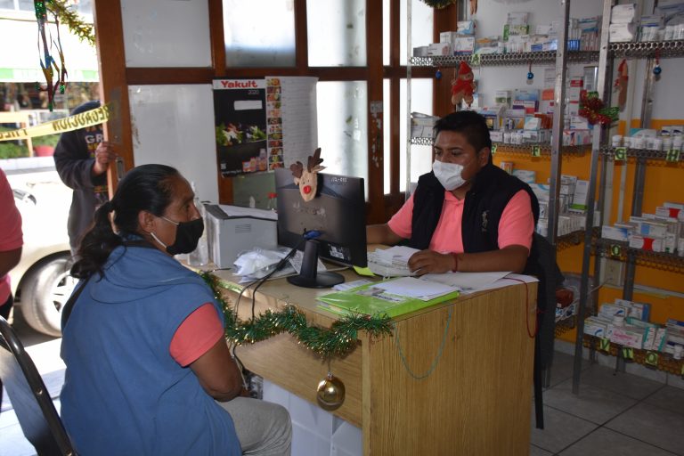 Delegación del INAPAM en Soledad entrega medicamento gratuito