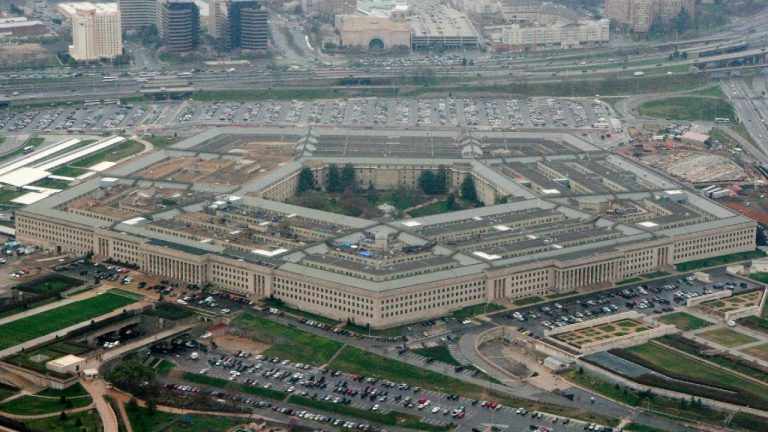 Reportan tiroteo afuera del Pentágono en EEUU