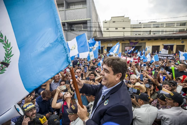 “Ganó la corrupción, perdió Guatemala”, asegura candidato excluido del proceso electoral