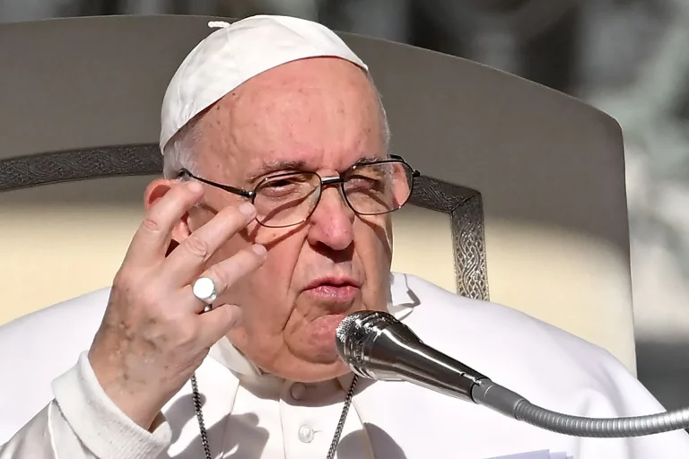 “La pornografía es la comercialización más burda del amor”: papa Francisco