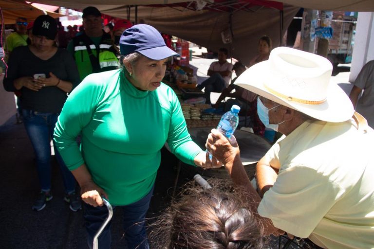 Soledad instala módulos de hidratación en mercados ambulantes