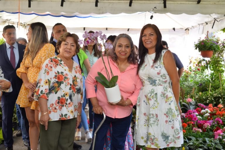 Colorido «Festival de las Flores 2023» es inaugurado en Soledad