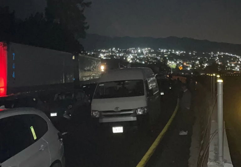 Tras 10 horas cerrada, retiran bloqueo de la autopista México-Puebla