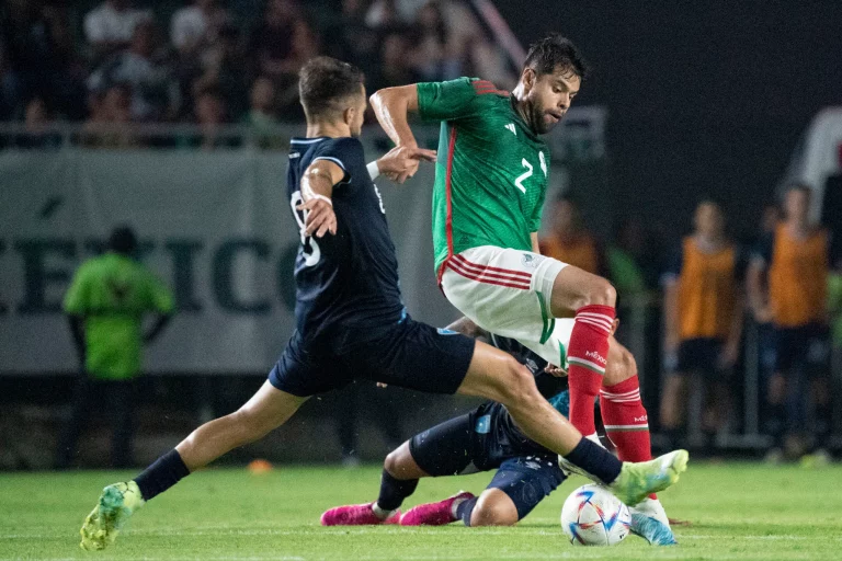 México derrota 2-0 a Guatemala en partido amistoso