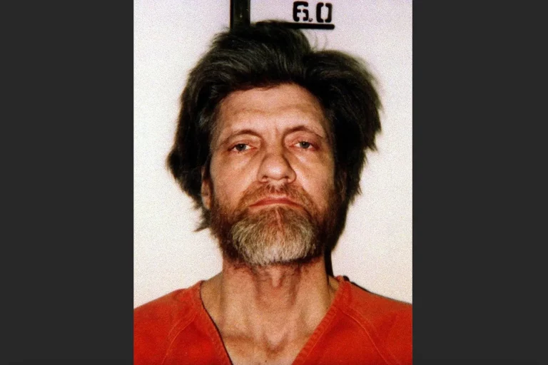 Hallan muerto en su celda en EE.UU. al conocido terrorista ‘Unabomber’