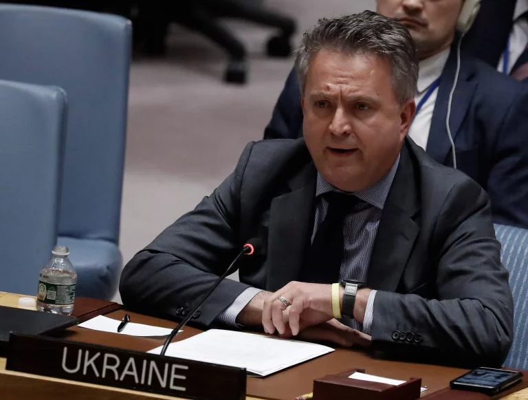 Ucrania pide a Rusia que permita el paso de personal de la ONU y la Cruz Roja a Jersón