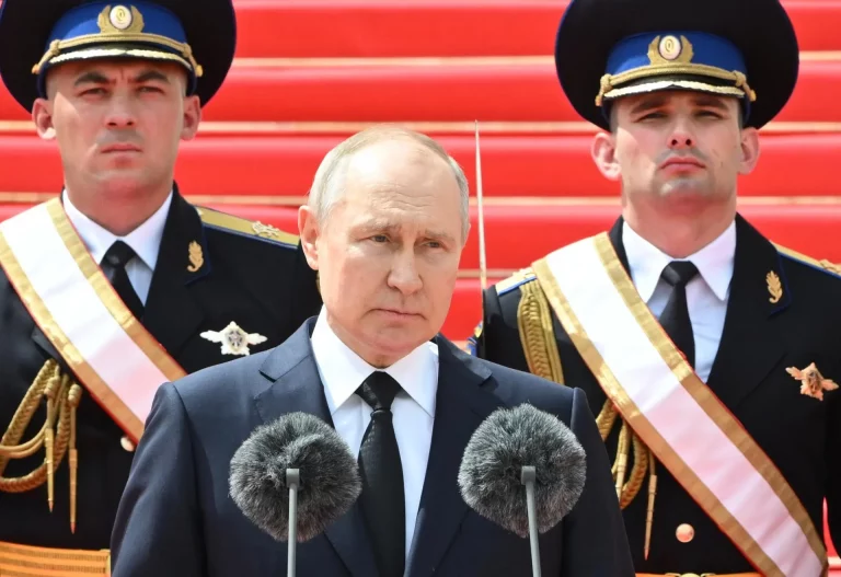Putin dice que Rusia logró frenar una guerra civil durante el motín de Wagner