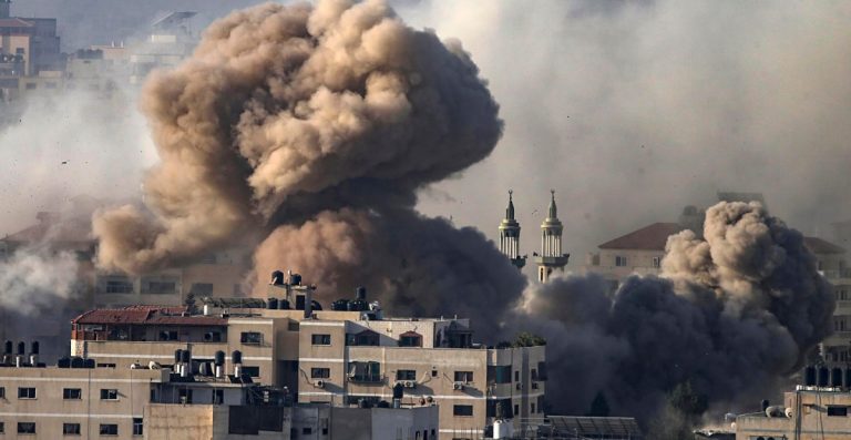 Suman más de 4 mil 400 las muertes por los bombardeos israelíes contra la Franja de Gaza