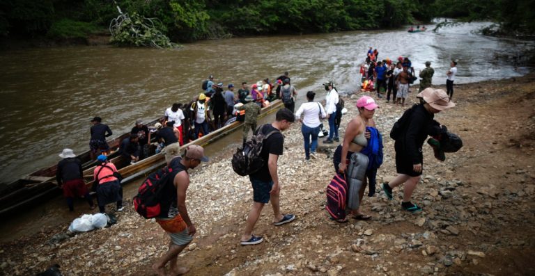 Más de 500 mil migrantes han cruzado la selva del Darién en 2023; “es una crisis sin precedentes”, advierte MSF