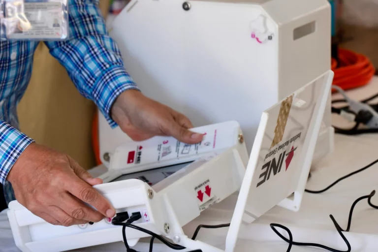 Más de 100 mil mexicanos en el extranjero se han registrado para votar en las elecciones