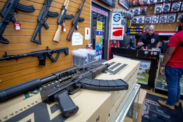 Corte de EE.UU. falla a favor de México en demanda contra fabricantes de armas
