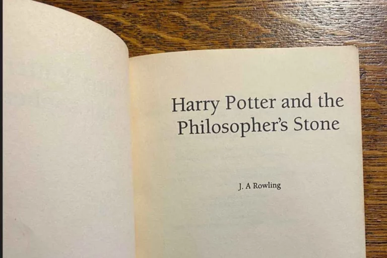 Primera edición de un libro de Harry Potter se vende por más de 12 mil euros