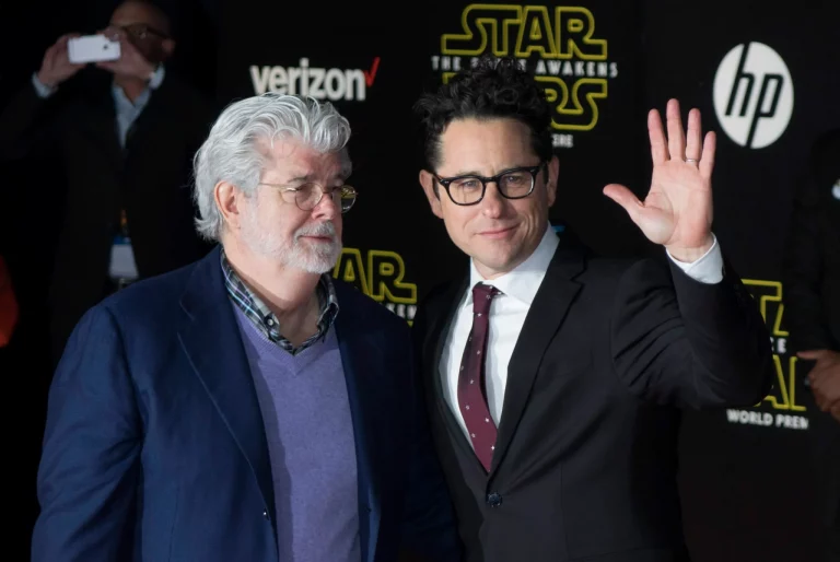 George Lucas respalda al director de Disney, Bob Iger, en el rumbo que da a la empresa