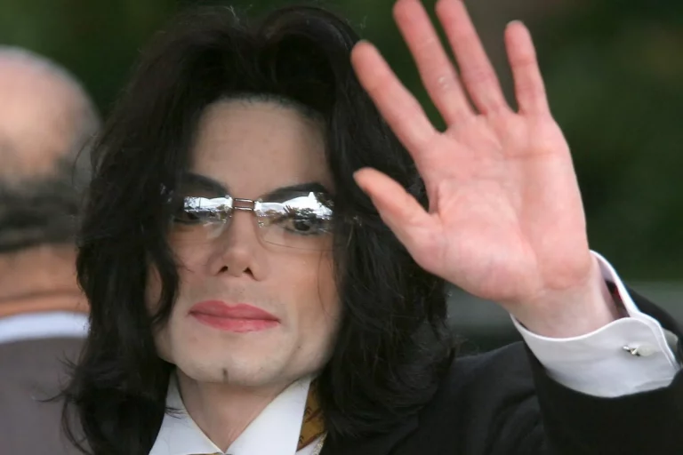 Michael Jackson, un legado de leyenda manchado todavía por casos de abuso infantil