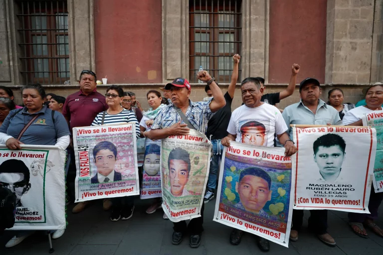 AMLO asegura que no tiene pruebas de que el Ejército participara en el Caso Ayotzinapa