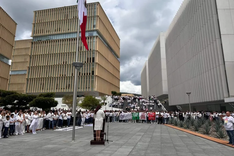 López Obrador exige no manipular a los trabajadores del Poder Judicial