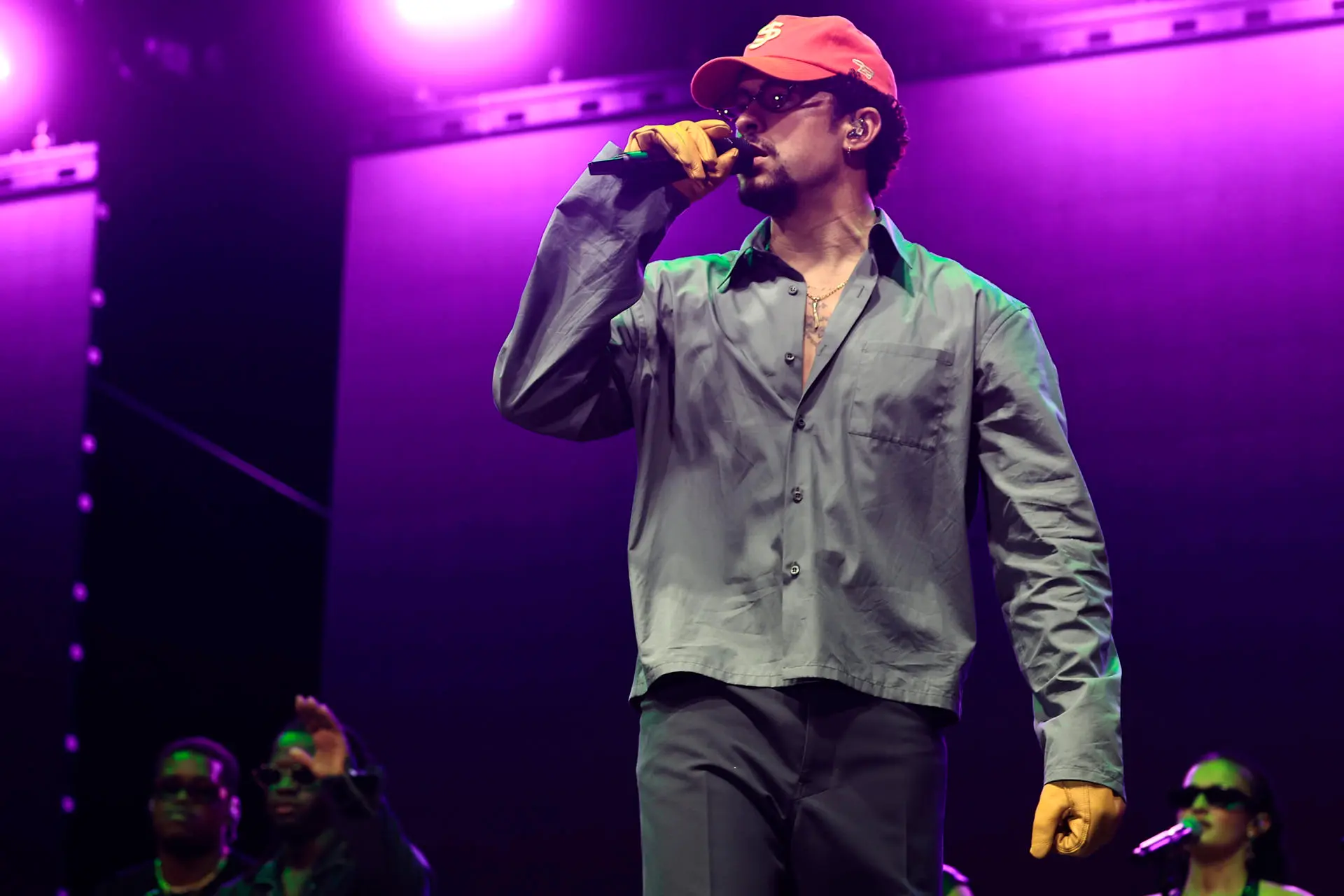 Bad Bunny anuncia el lanzamiento de su octavo álbum, ‘DeBÍ TiRAR MáS FOToS’, con 17 temas