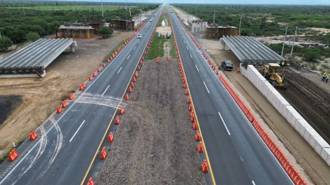 AVANZA CONSTRUCCIÓN DE LA AUTOPISTA SAN LUIS–MATEHUALA