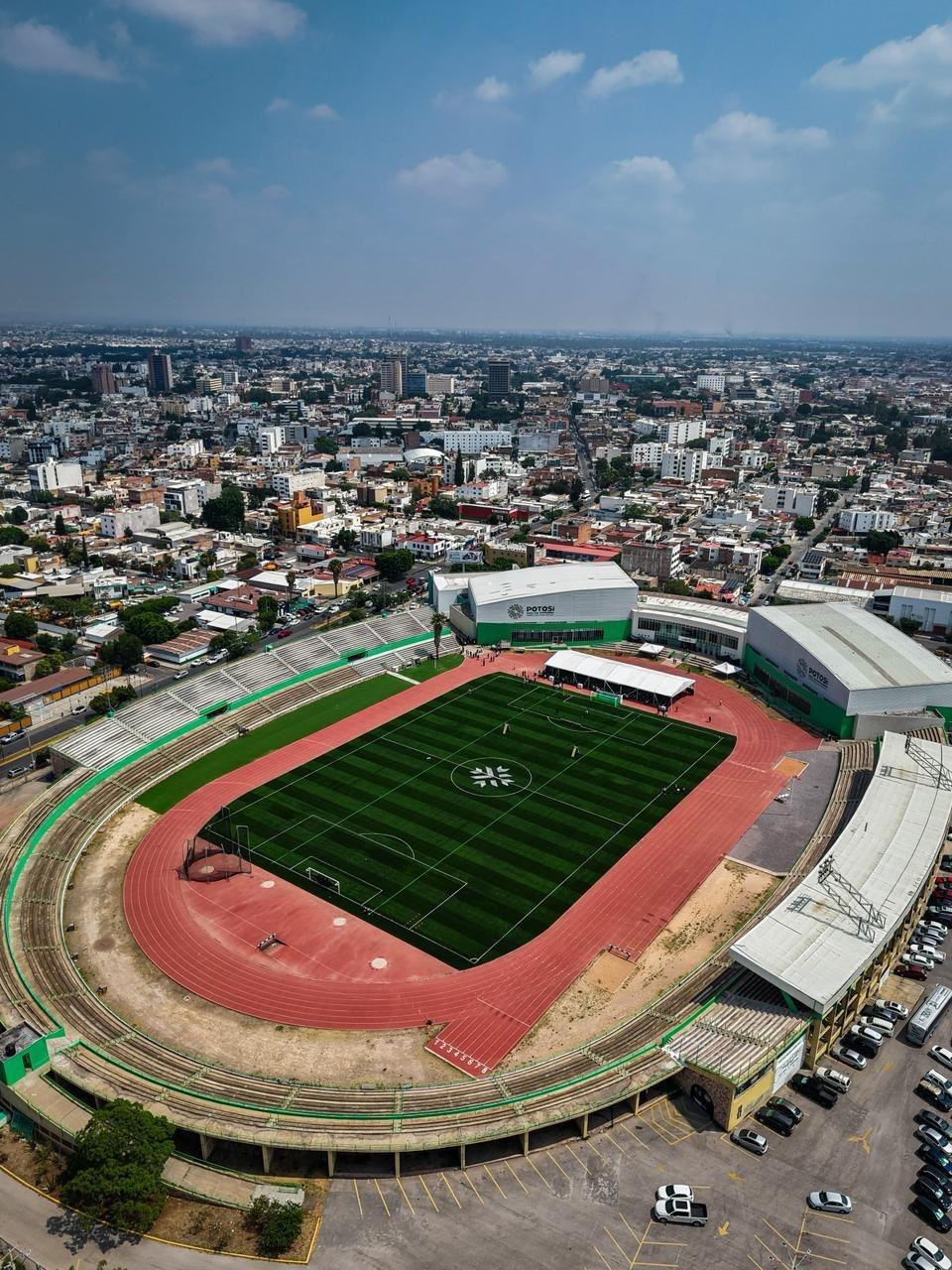 EL GOBERNADOR RICARDO GALLARDO LLEVA INFRAESTRUCTURA DEPORTIVA A LAS CUATRO REGIONES